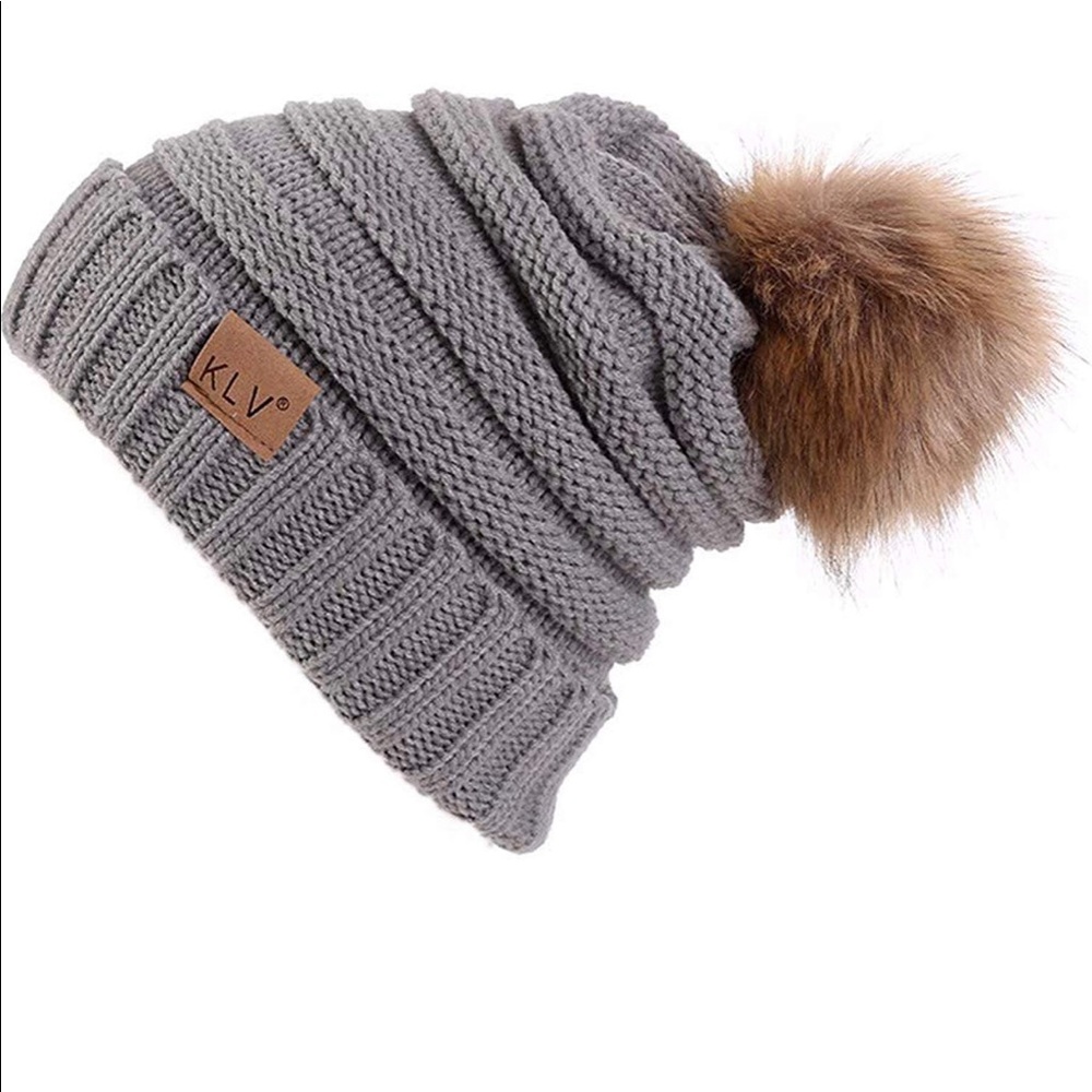 Unisex Cable Knit Slouchy Beanie Pom Pom Cap Gray